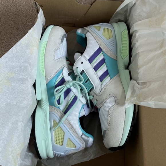 Adidas sneakers - Picture 5 of 5